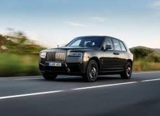 Rolls-Royce Cullinan Black Badge 2024