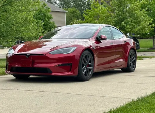 Tesla Model S Plaid 2024